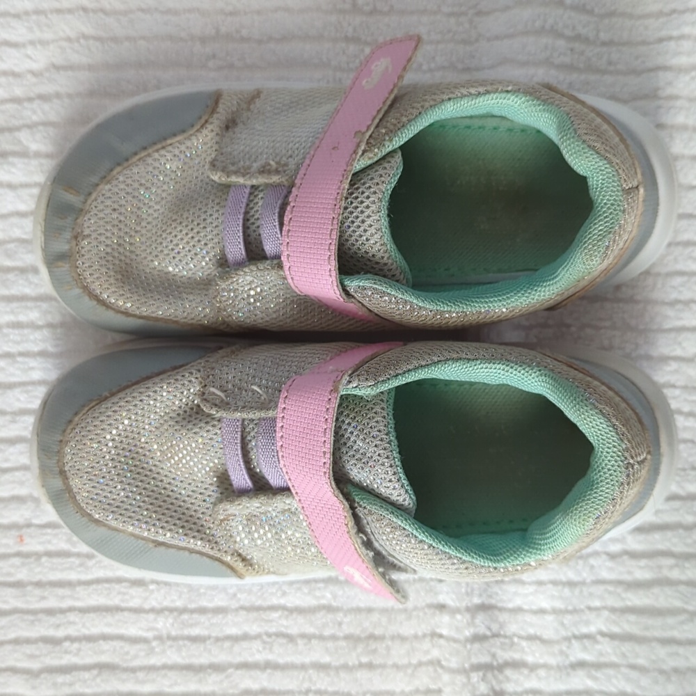 Good used play shoes